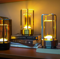 LumiLight Kabellose Tischleuchte - Wasserfest und tragbar - Beleuchtet mit Stil und Dimmfunktion