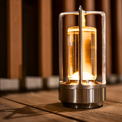 LumiLight Kabellose Tischleuchte - Wasserfest und tragbar - Beleuchtet mit Stil und Dimmfunktion